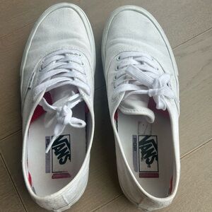 Men’s White Vans Sneakers (Size:  9)